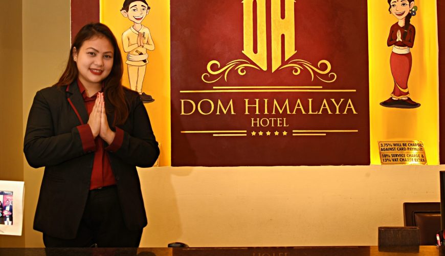 Dom Himalaya hotel Restaurant Food