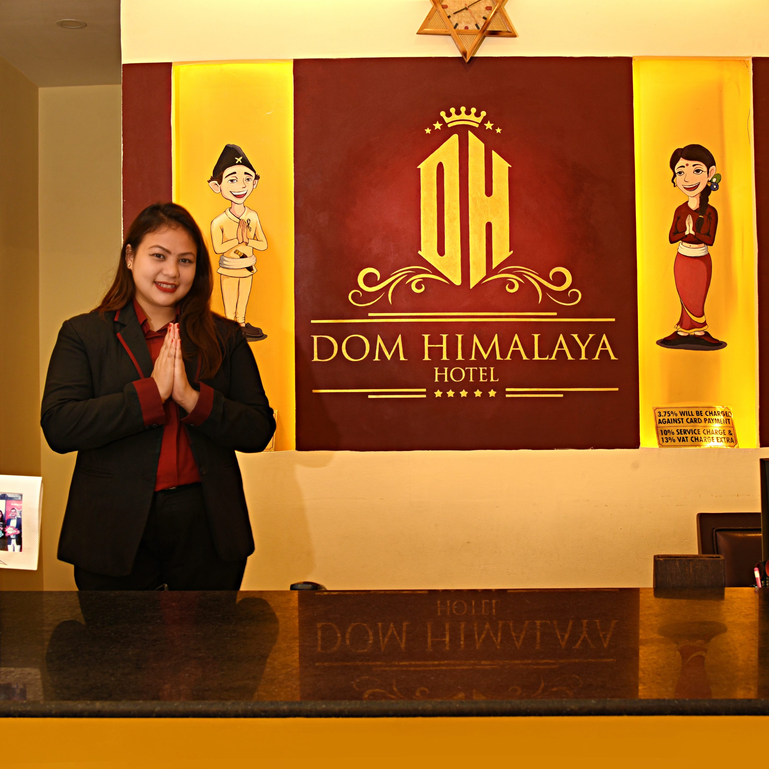Dom Himalaya hotel Restaurant Food