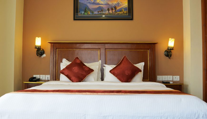 Luxurious Stay at Your Price!